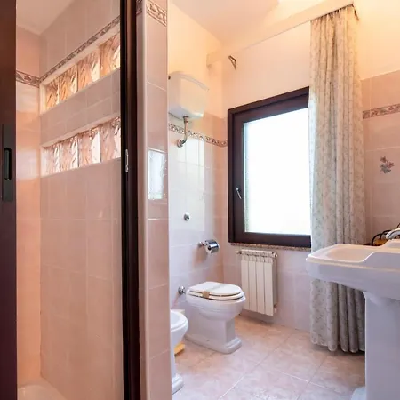 Le Calle 4* إيغليزياس